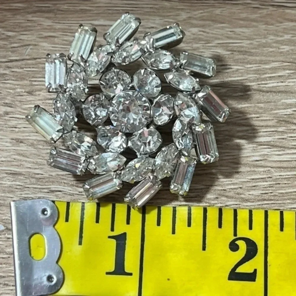 Vintage Mid-Century Kramer of New York Clear Rhinestone Pinwheel Brooch Silver